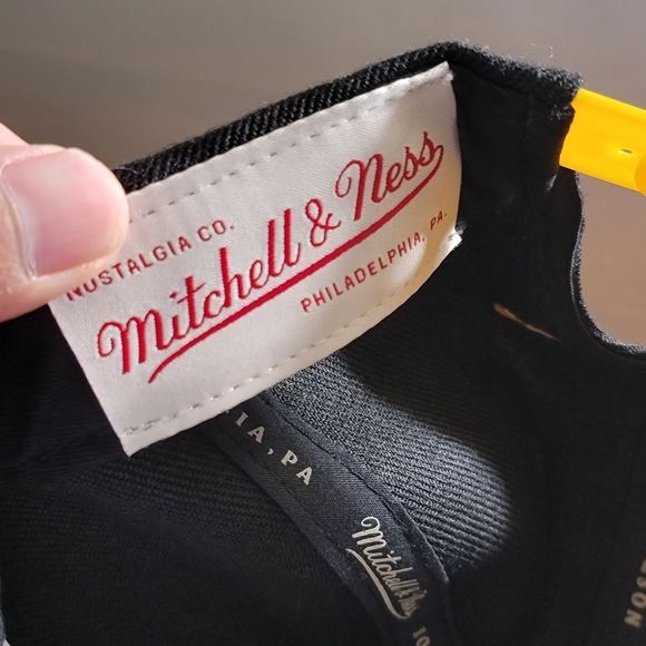 Mitchell & Ness NBA Golden State Warriors The City Bay 2022 Champions Hat Curry - Picture 8 of 11